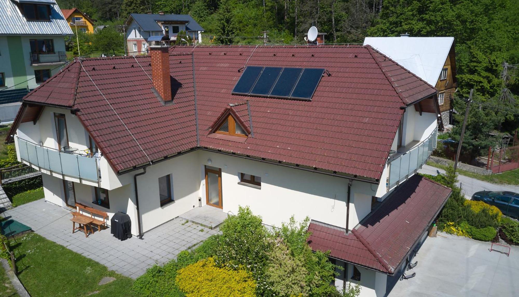 Penzion Emilia Ruzomberok Exteriör bild